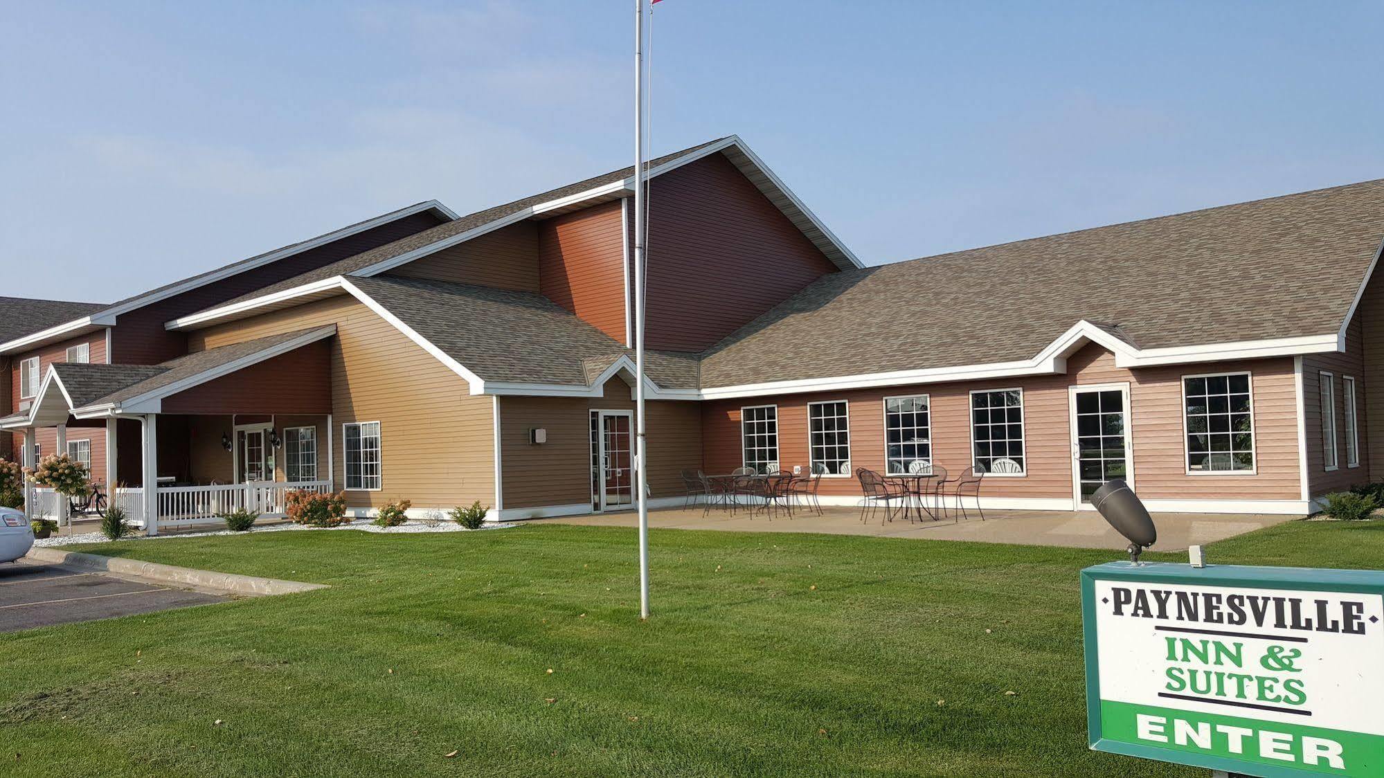 Paynesville Inn & Suites Exterior photo
